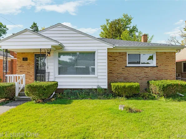 320 Dick Ave, Pontiac, MI 48341