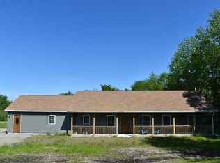 9 Grimmauld Pl, Sidney, ME 04330