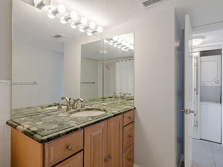 23 Royal Palm Point #B — Photo 21