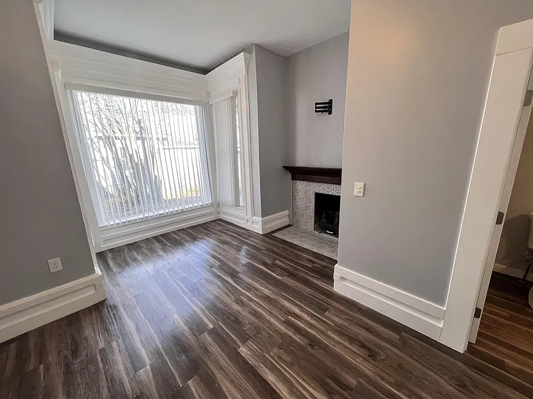 417 S Sheldon St #4 — Photo 7