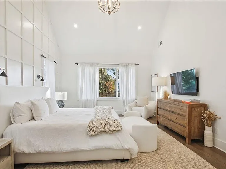 3041 Parkridge Dr NE — Photo 11
