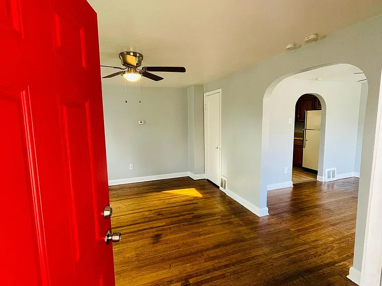 1305 Highland Ave — Photo 6