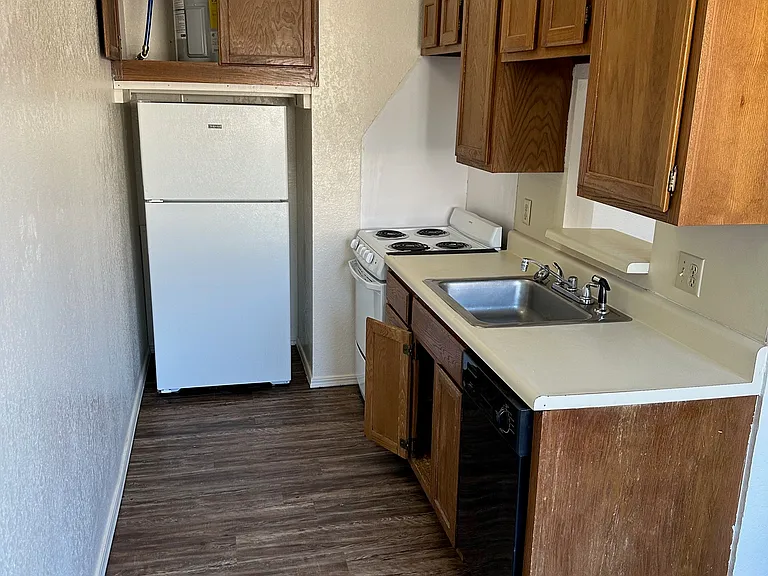 1932 E Lindsey St #203 — Photo 3