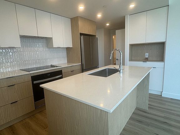 3rd image of 1488 Bertram St #2610