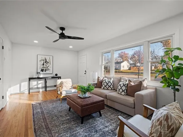 7800 Pennsylvania Ave, Kansas City, MO 64114