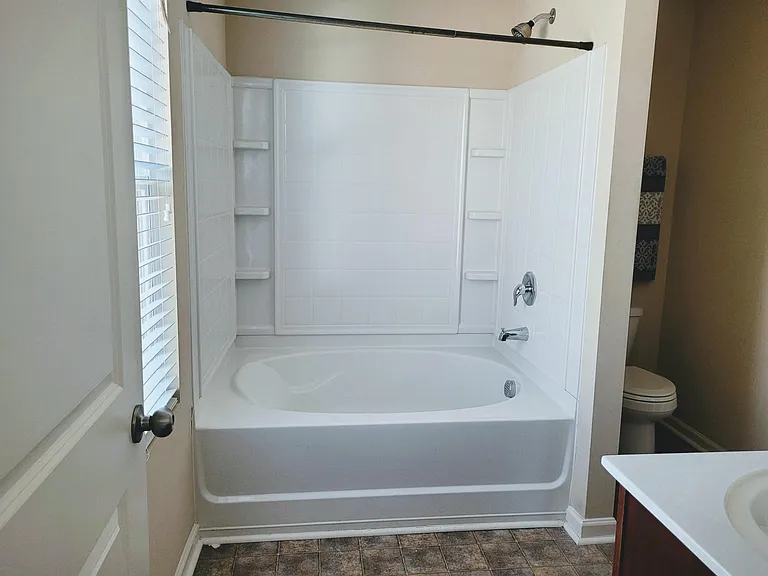5906 Boxelder Cv — Photo 11