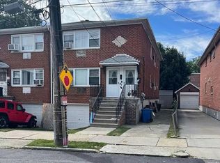 6136 171st St, Fresh Meadows, NY 11365
