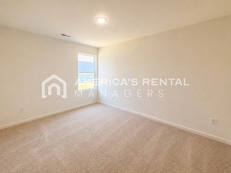 309 Oakmont Cir — Photo 25