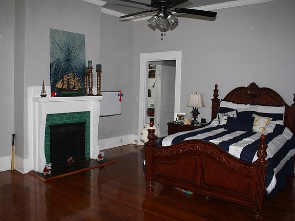 4th image of 7 Macarthur Dr