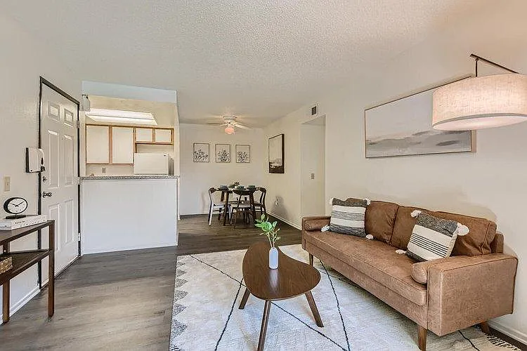 Highland Meadows — Photo 15