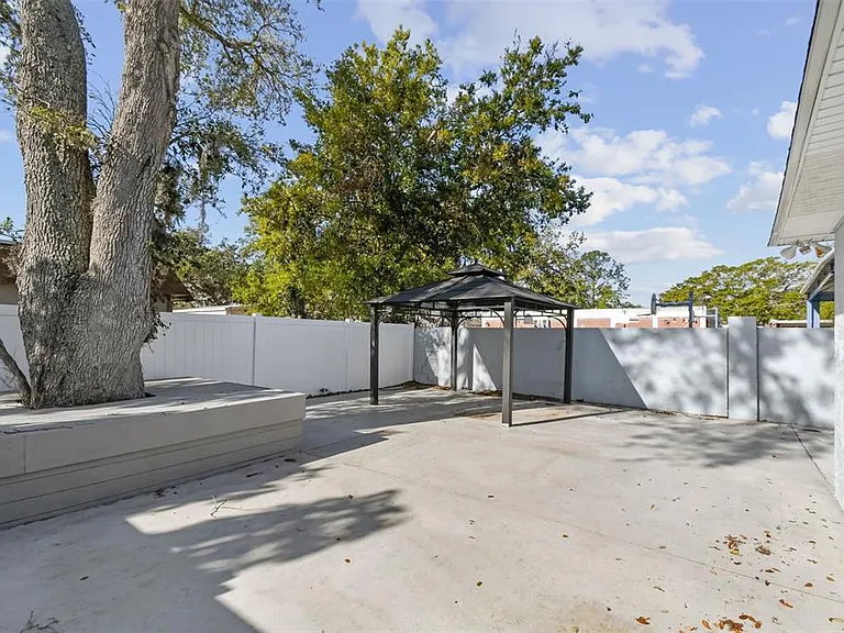 12252 Eldon Dr — Photo 74