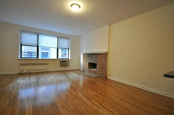Rented by Keller Williams NYC | media 8