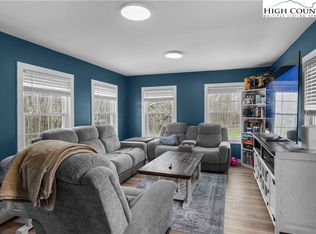 379 Pat Nixon Rd, State Road, NC 28676