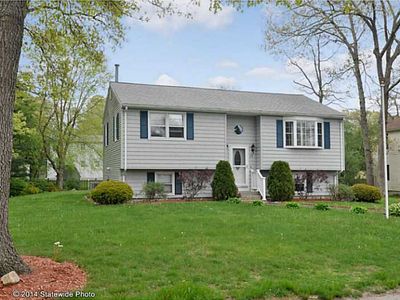 25 Sumac Trl, Narragansett, RI, 02882