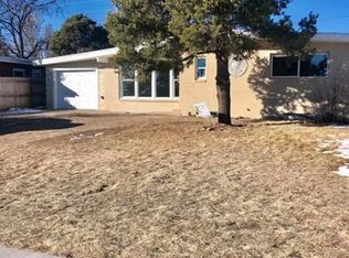 818 Windmill Rd, Cheyenne, WY 82001