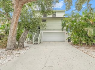365 Avenida De Paradisio, Sarasota, FL 34242
