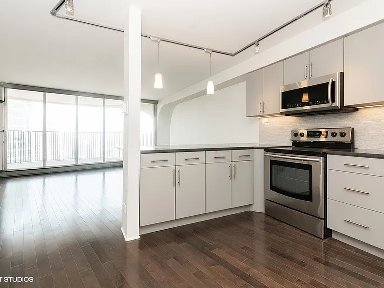 300 N State St #5517 — Photo 3