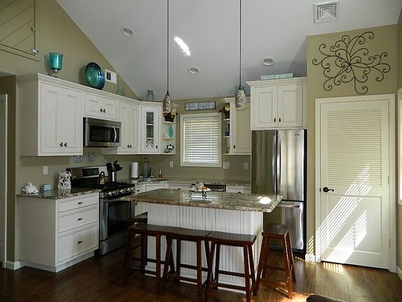 Gourmet Kitchen