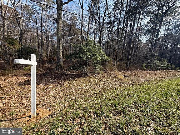 2nd image of 18832 Piney Point Rd