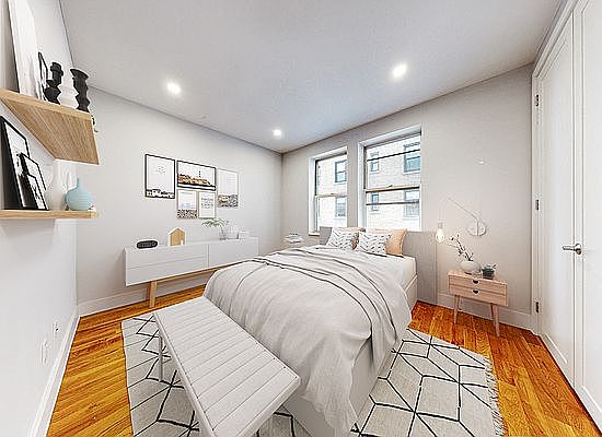 4th image of 210 W 107th St APT 6I