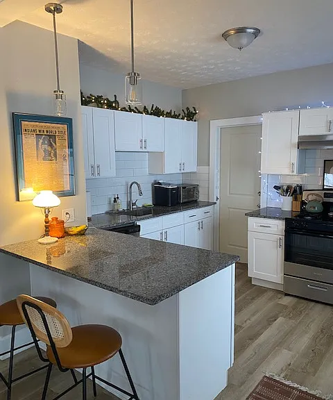 2100 Wyandotte Ave #UP — Photo 5