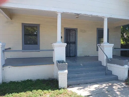 3 bed, 1260 sqft, $1,850 — Photo 2