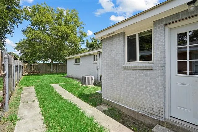 512 Arnold Ave — Photo 13