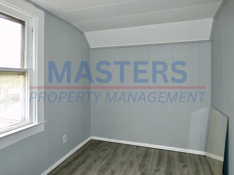 237 Yondota St — Photo 6