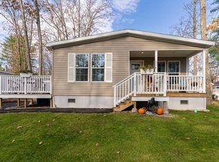 523 Canterbury Dr, Exeter, NH 03833