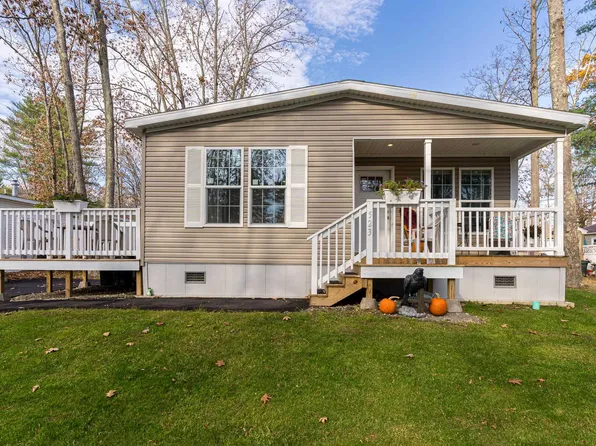 523 Canterbury Drive, Exeter, NH 03833