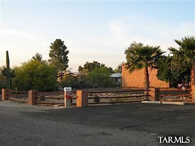 2nd image of 6936 N Donatello Way