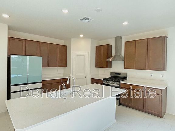 4th image of 21133 E Raven Dr