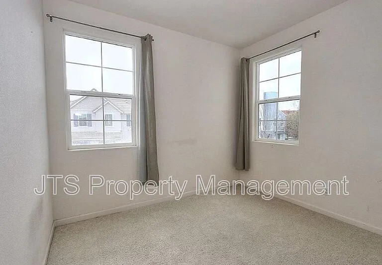 10921 Oakham Dr — Photo 21