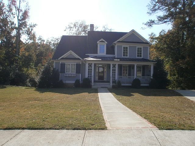 2nd image of 540 Village Rd