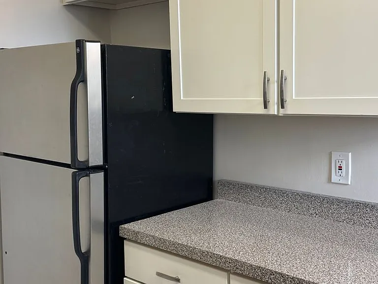 Madison Court — Photo 14