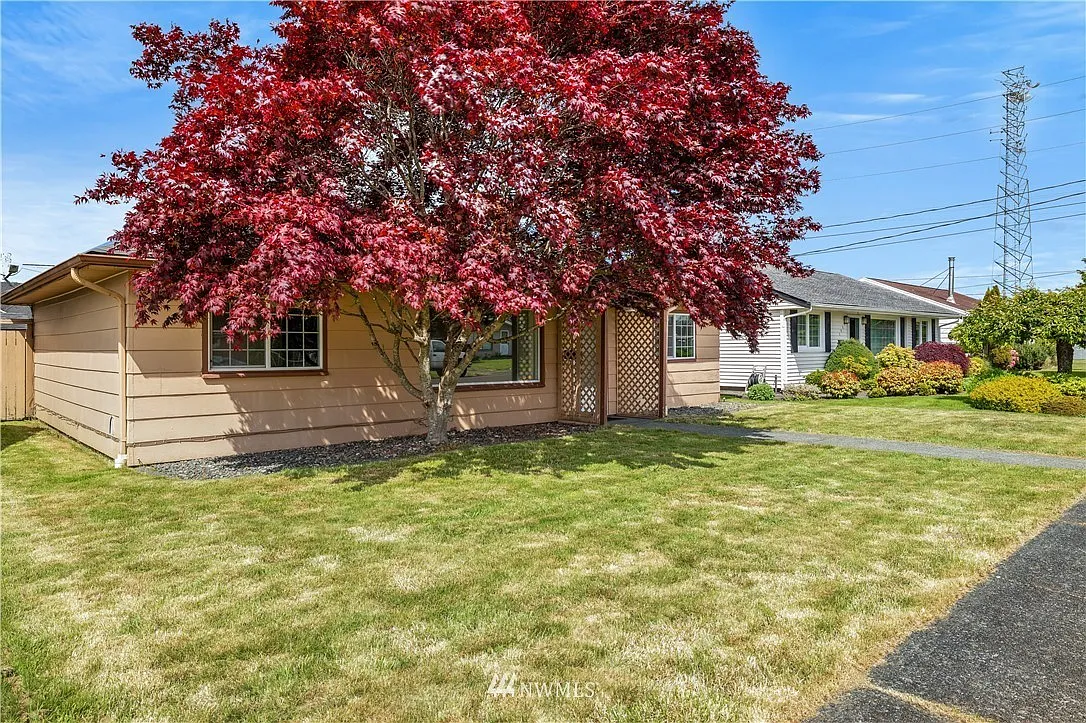 3 bed, 1674 sqft, $2,100 — Photo 3
