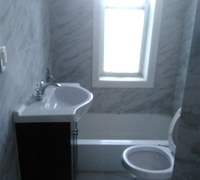 2nd image of 272 Glenmore Ave #3B