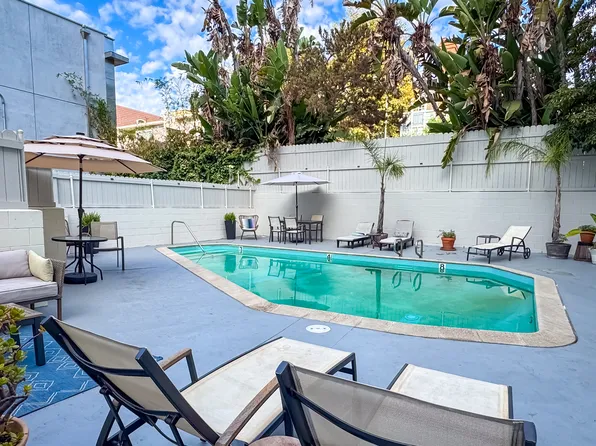 11634 Gorham Ave #4, Los Angeles, CA 90049