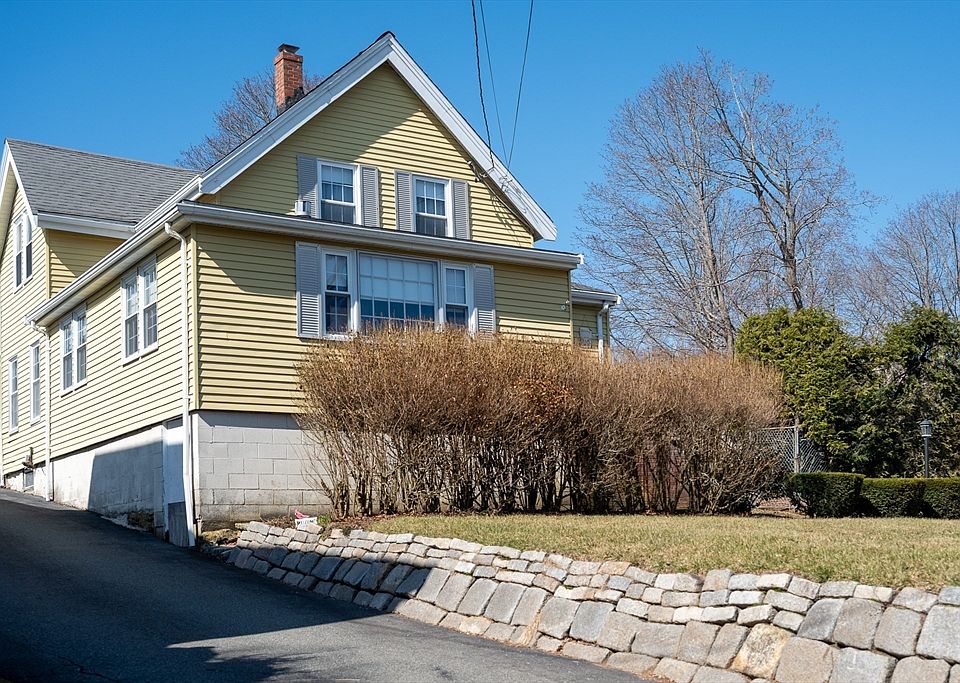 1st image of 18 Hobart St