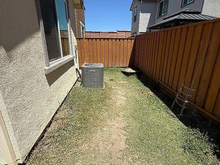 85 Savannah Ln — Photo 24