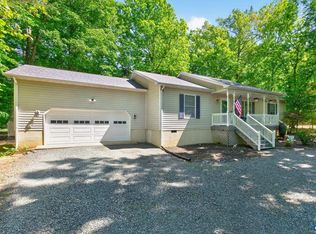 29 N Bearwood Dr, Palmyra, VA 22963