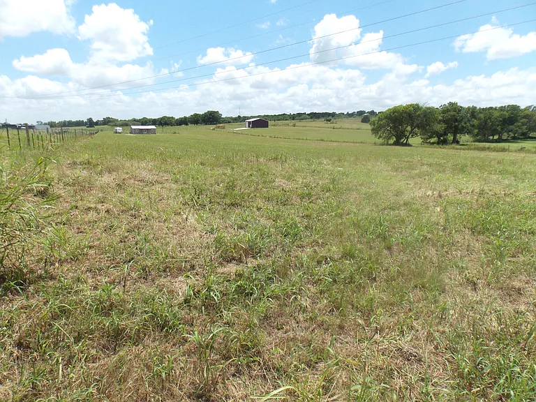 2146 Alexander Rd — Photo 4