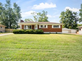 6202 Bay Pine Dr, Louisville, KY 40219