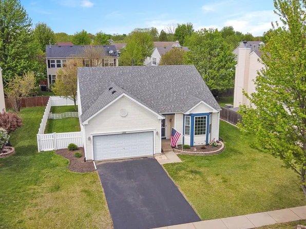 1307 Broadlawn Dr, Plainfield, IL 60586