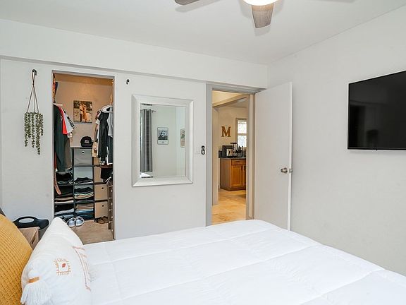 3rd image of 75-180 Alakai St Suite 105