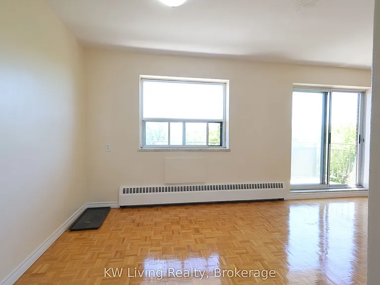480 Lakeshore Rd E #506 — Photo 17