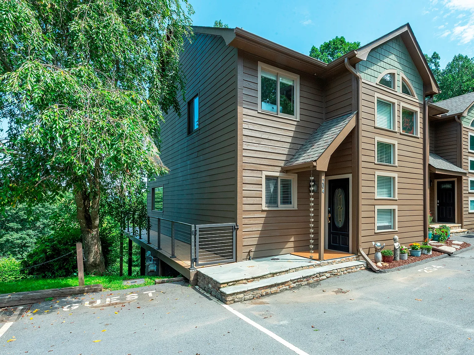 2 bed, 1779 sqft, $3,950 — Photo 2