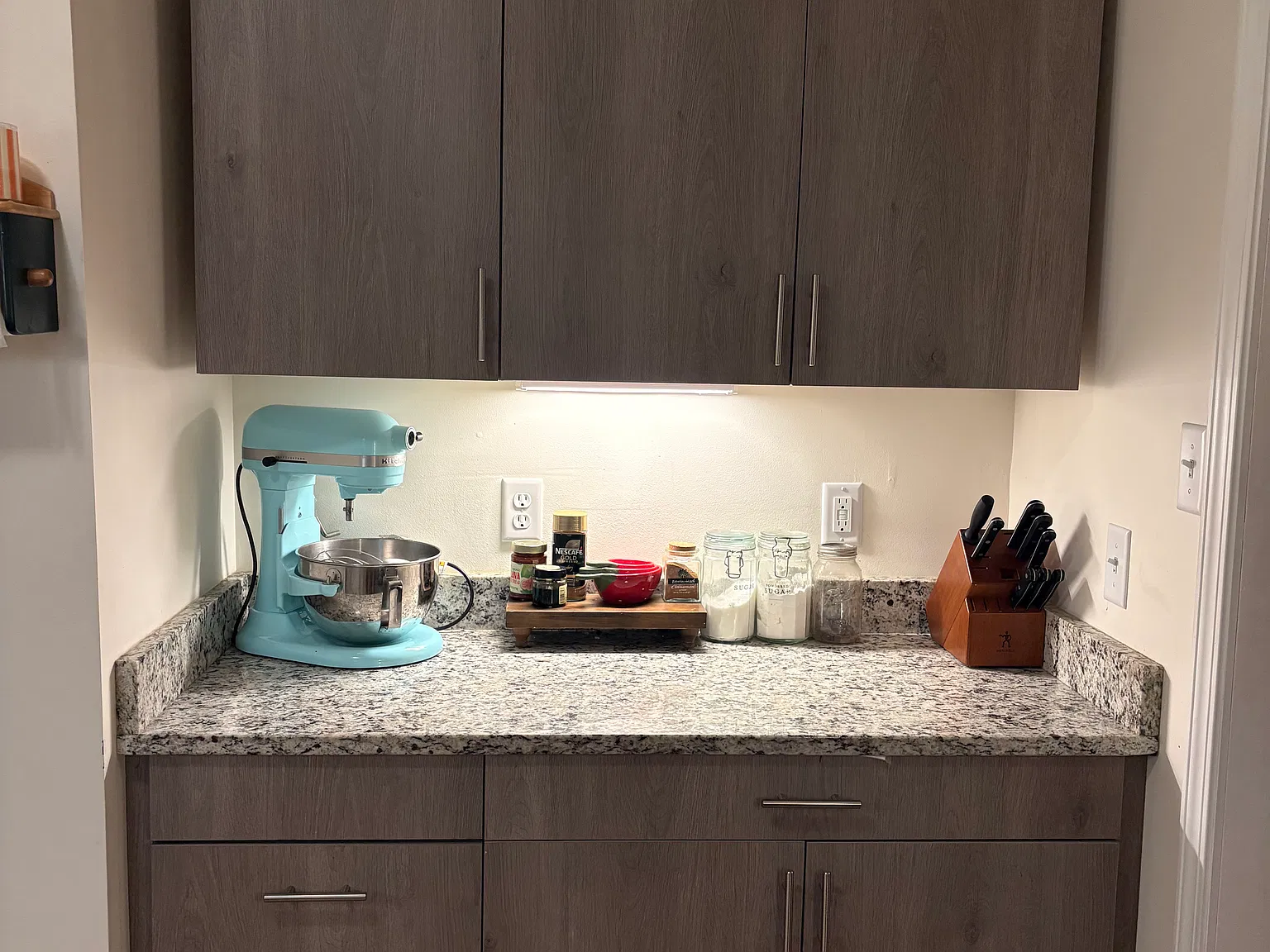 1 bed, 800 sqft, $1,325 — Photo 2