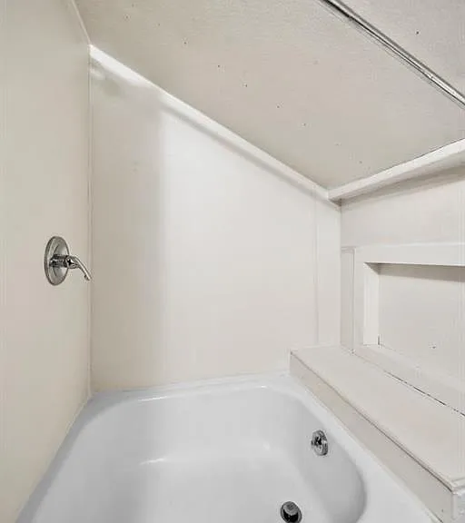104 N 3rd Ave #1 — Photo 7