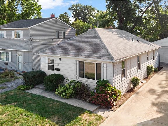 2nd image of 1007 Westwood Dr
